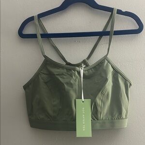 NWT Not After Ten by Veronica Ferraro Olive Sports Bra- size M/L